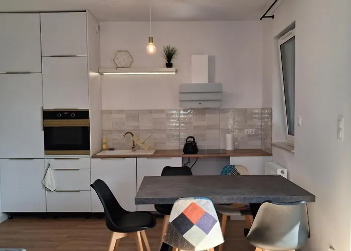 Przyjazny شقة رشيشوف